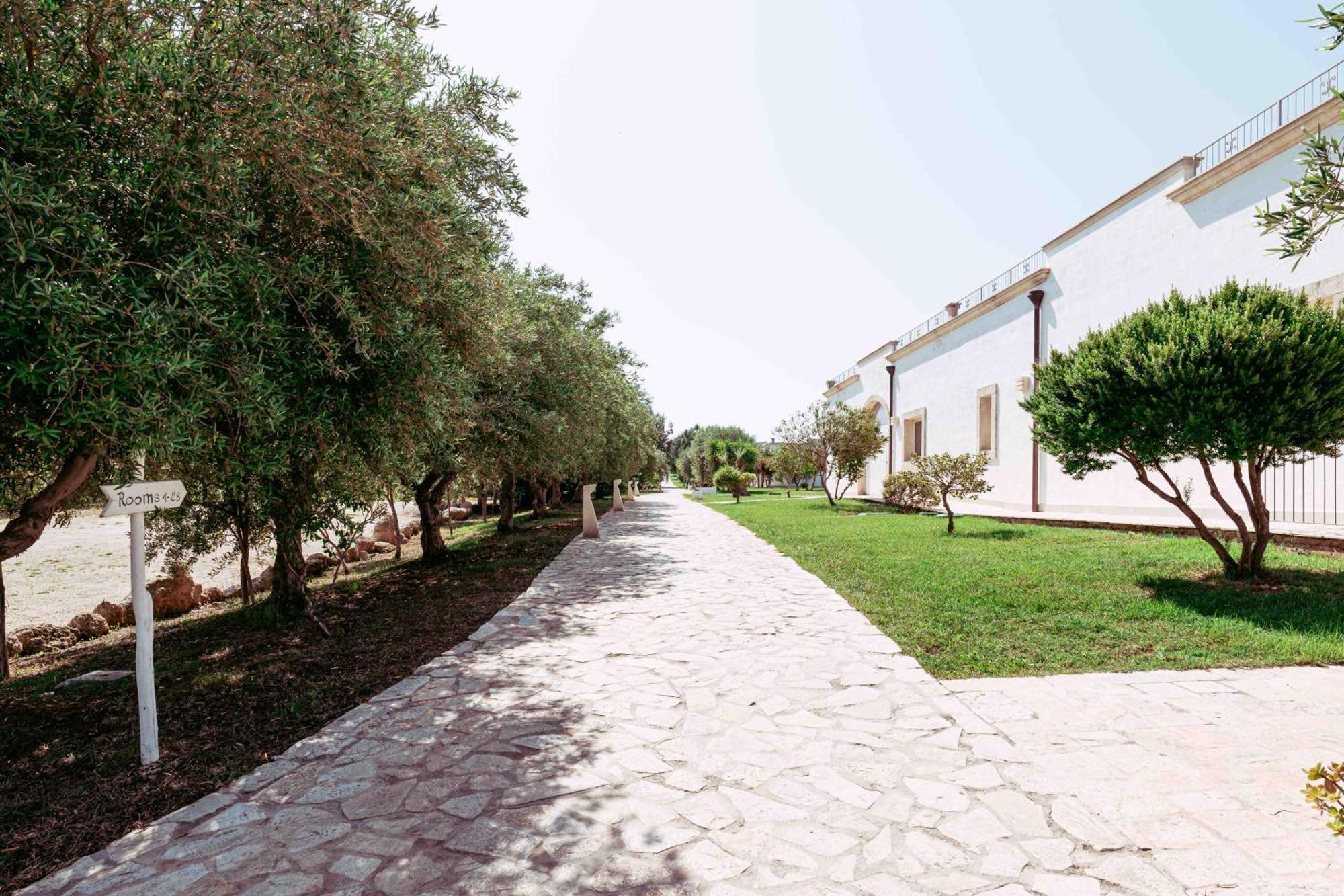 Casale Del Murgese Country Resort Savelletri Екстериор снимка